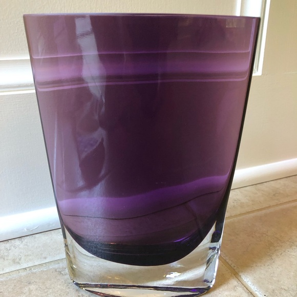 BADASH Hand Cut Crystal Purple “ Samantha” Vase.  Wow - Picture 7 of 10